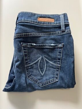 Level 99 Medium Wash Straight Leg Jean Size 26
